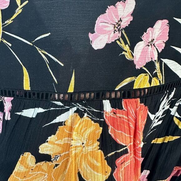 Guess Floral Blouse - Picture 9 of 10